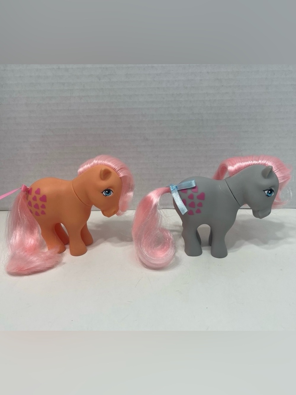 MY LITTLE PONY 2017 Peachy and Snuzzle ponies